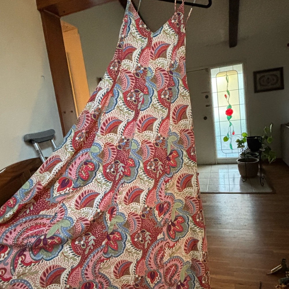 Elegant Multicolor Paisley Maxi Dress